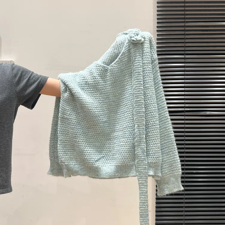 小婉薇 玫瑰花立体装饰长袖针织毛衣女秋冬季新款打底衫内搭上衣