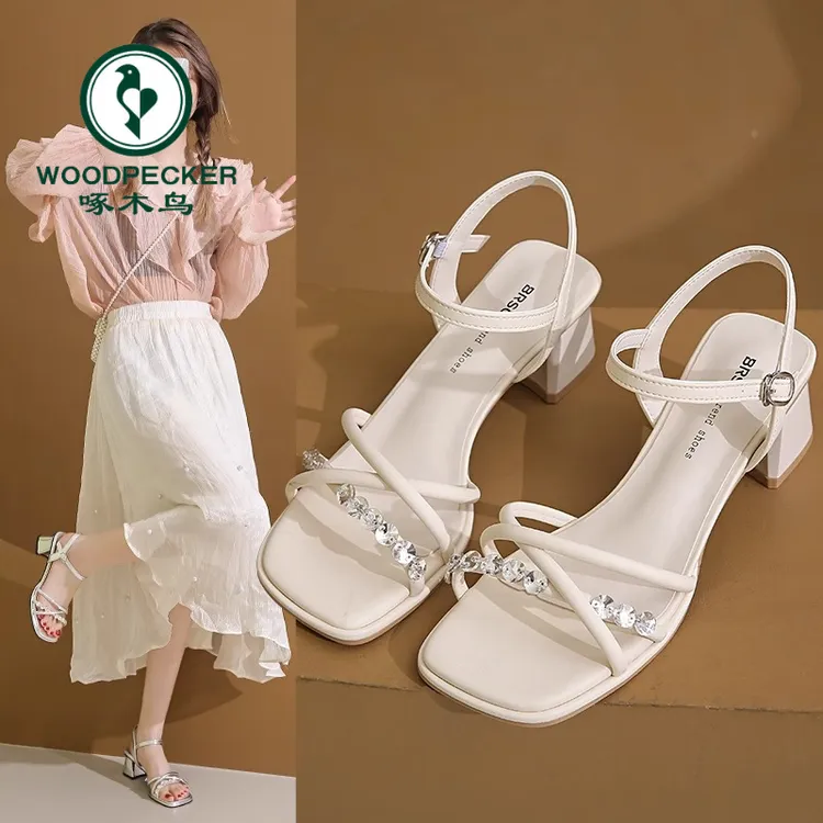 啄木鸟法式露趾水钻百搭凉鞋夏季新款时尚粗跟方头一字扣女款女鞋