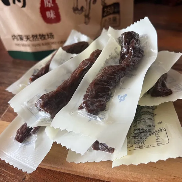 内蒙古特产风干手撕牛肉干即食七成干健身独立解馋追剧必备零食