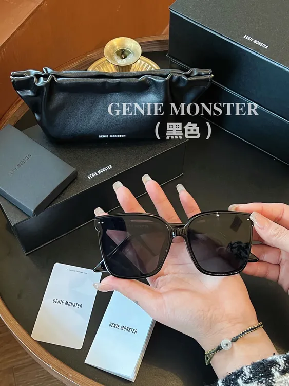 偏光太阳镜防紫外线潮酷百搭适合街拍的时尚墨镜