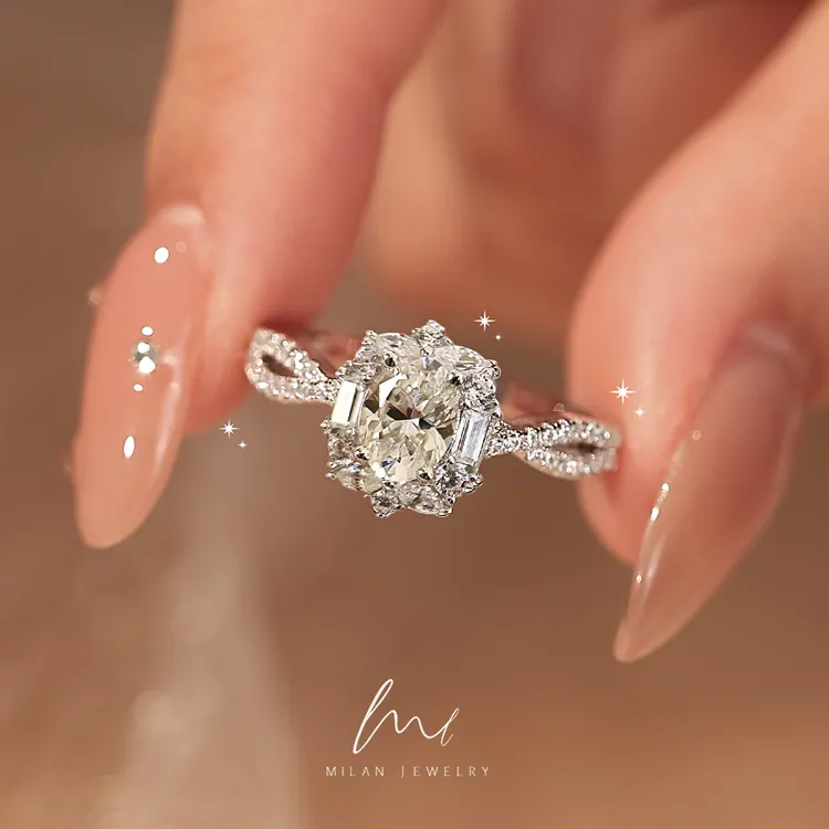 秘蓝 925银莫桑石戒指  烟花鸽子蛋/2025新款轻奢小众感求订婚戒