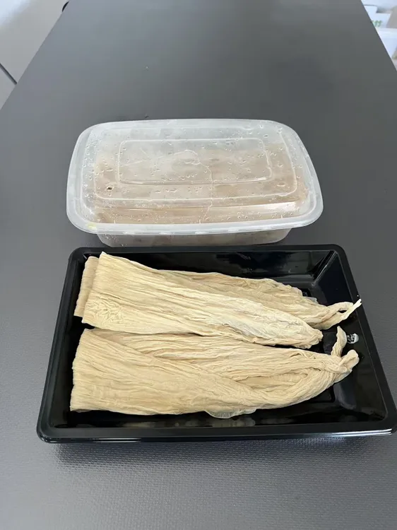 新鲜湿腐竹手工头层原浆0添加非转基因大豆