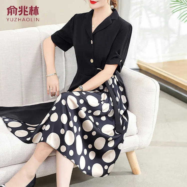 俞兆林中年妈妈夏装气质连衣裙2025新款洋气阔太太中老年遮肚显瘦