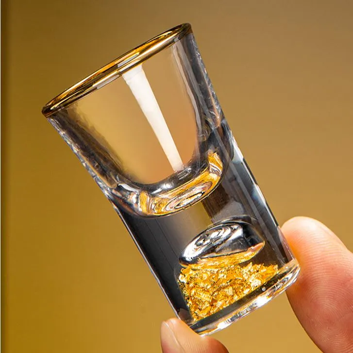 新中式轻奢创意一口杯欧式无铅玻璃二两金箔分酒器金箔精致白酒杯