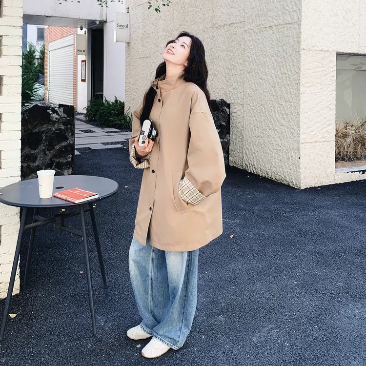 卡其色通勤两面穿设计感风衣外套女2025新款秋季格纹宽松慵懒上衣