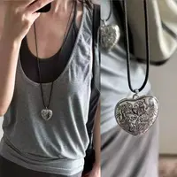 合金锦纶吊坠 雕刻爱心项链小众轻奢高级百搭个性新款锁骨链