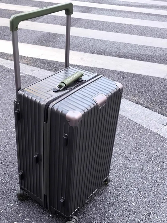 26寸大容量宽拉杆行李箱女2025新款多功能旅行箱密码皮箱结实耐用