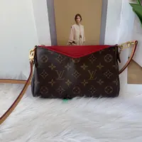 95新 LouisVuitton/路易威登 路易威登老花传奇小号woc包xh068