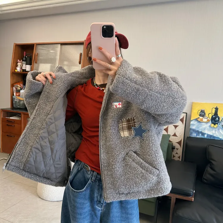qiqi/琦琦推荐韩版宽松立领休闲厚款休闲贴布绣羊羔绒短外套秋冬