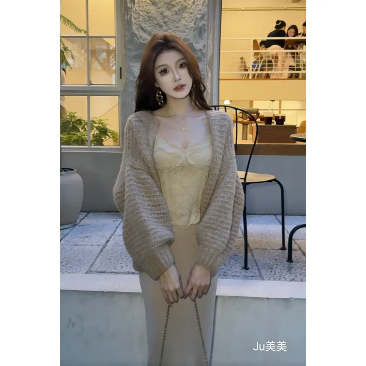 Crainfull【塞纳花房】秋冬毛织开衫高腰半身裙+刺绣重工胸衣套装