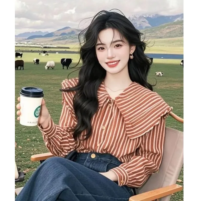 SS46独特漂亮小衫小众设计感减龄洋气红色条纹娃娃领衬衫女2025春