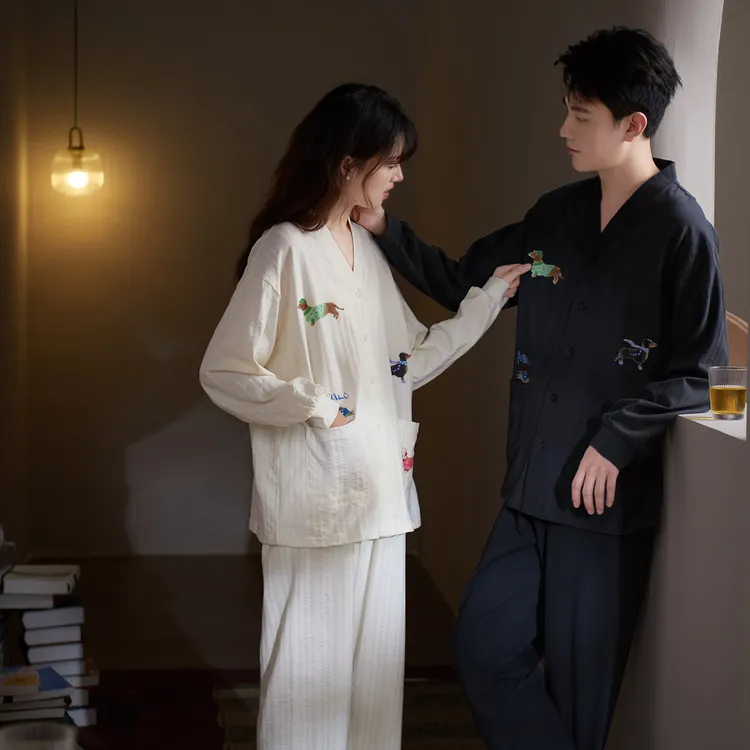 思莉太太情侣套装纯棉长袖长裤春秋季可爱风卡通男士可外穿家居服