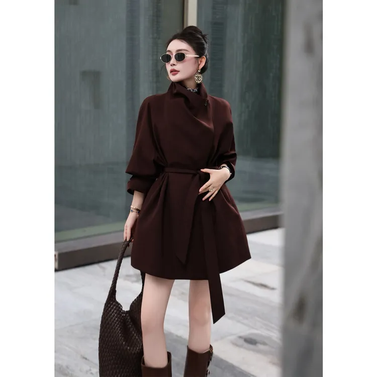2025秋冬时尚大翻领绑带蝙蝠袖短款风衣高级感女装大长腿气质外套