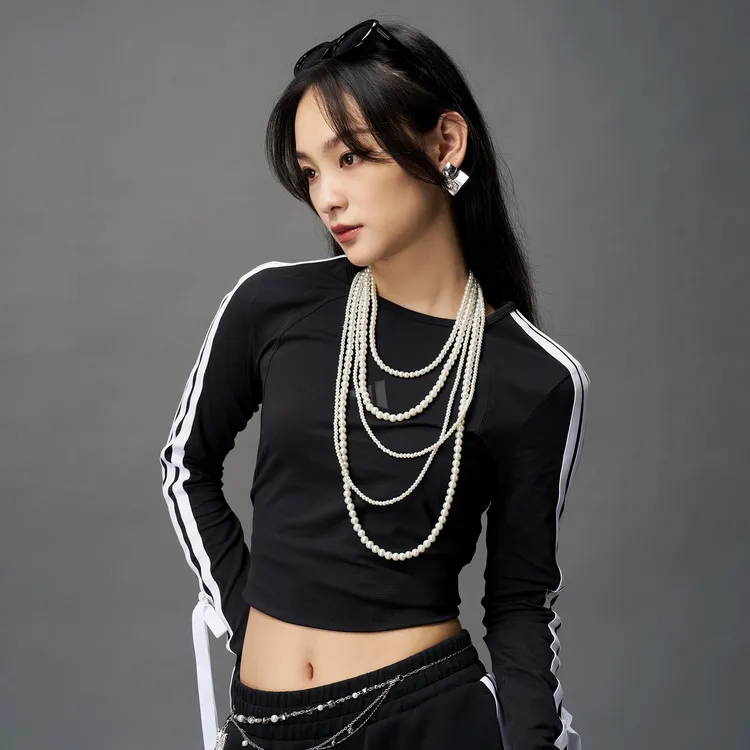 阿迪达斯秋季女子运动休闲长袖T恤KG3862