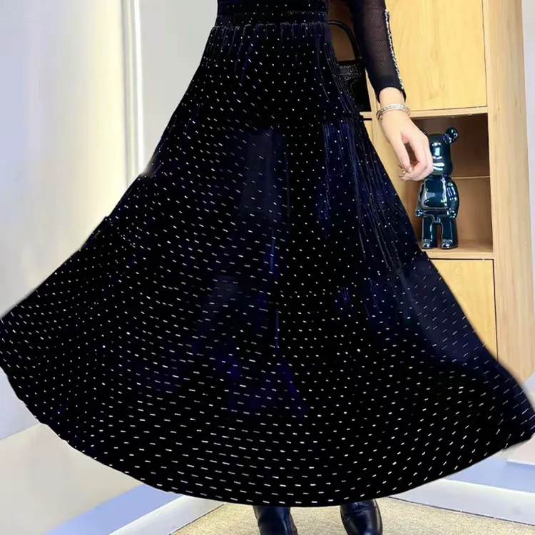 2025年新款秋冬时尚气质显瘦丝绒烫钻大摆半身裙