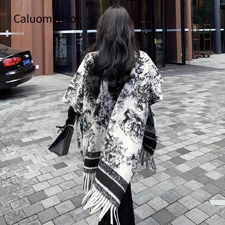 Caluom Kaiol女款围巾保暖秋冬长方形长款披肩民族风网红花纹围脖