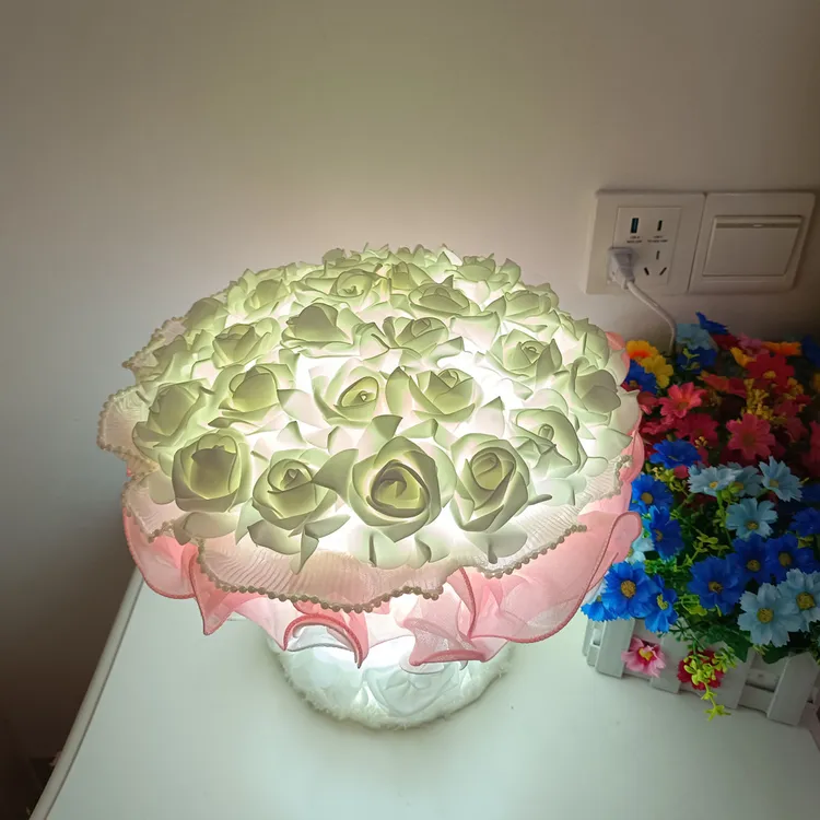 创意温馨玫瑰花花束台灯结婚装饰台灯婚庆玫瑰花公主卧室床头灯