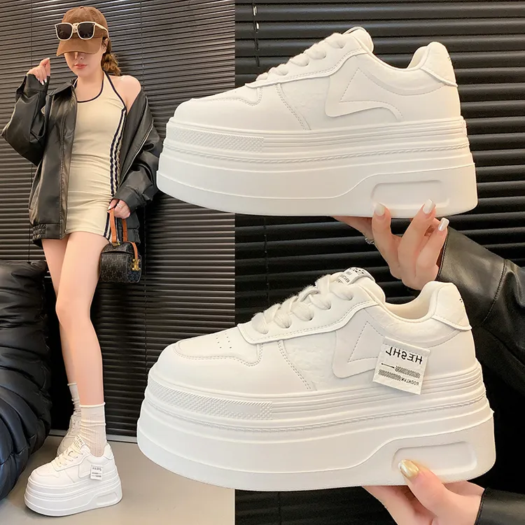 8cm增高松糕小白鞋女2025春夏新款配阔腿裤厚底休闲板鞋小个子