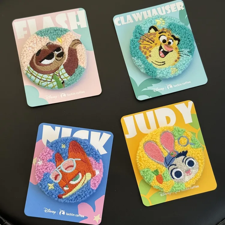 瑞幸疯狂动物城2联名刺绣冰箱贴动漫联名周边收藏