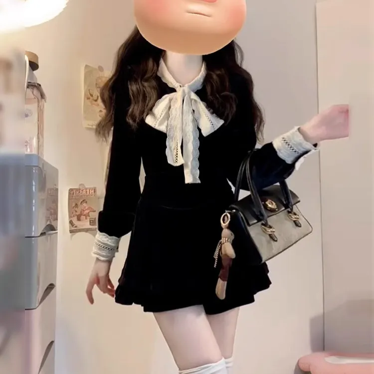 2025小香赫本黑色丝绒套装裙子女春秋新款时尚千金清冷感贵系衣服