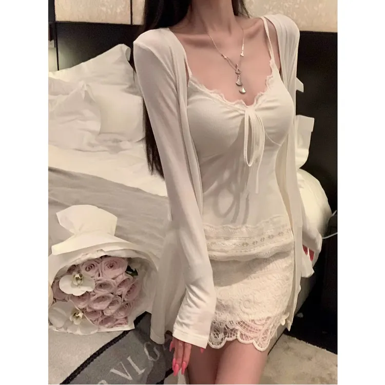 优秀的金蘑菇柔欲白开水纯欲气质蕾丝花边收腰百搭内搭吊带套装女