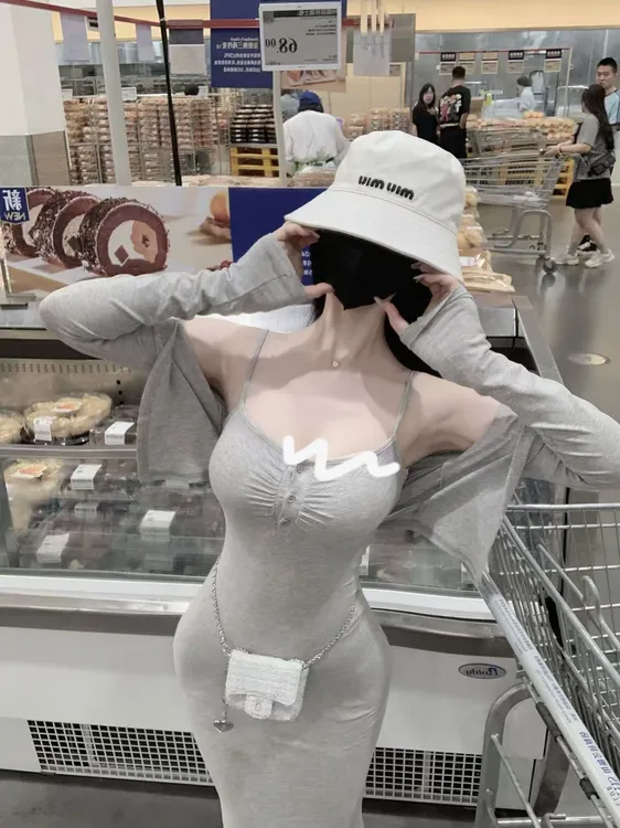 甜芯Sweet【奶欲甜心】260克高克重面料韩系纯欲秋冬内搭裙韩女穿搭