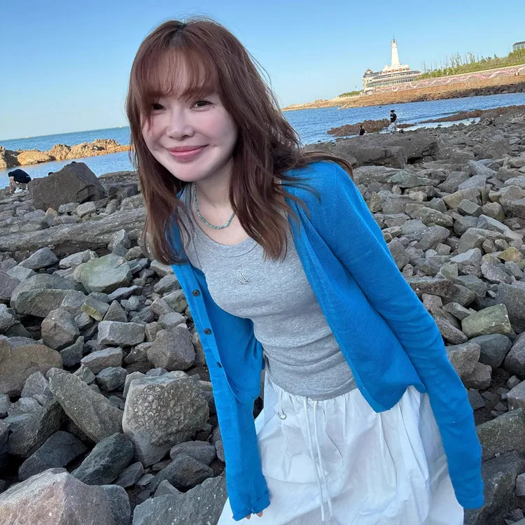 蓝色洋气防晒薄款针织开衫外套女装夏季新款罩衫上衣独特漂亮小衫