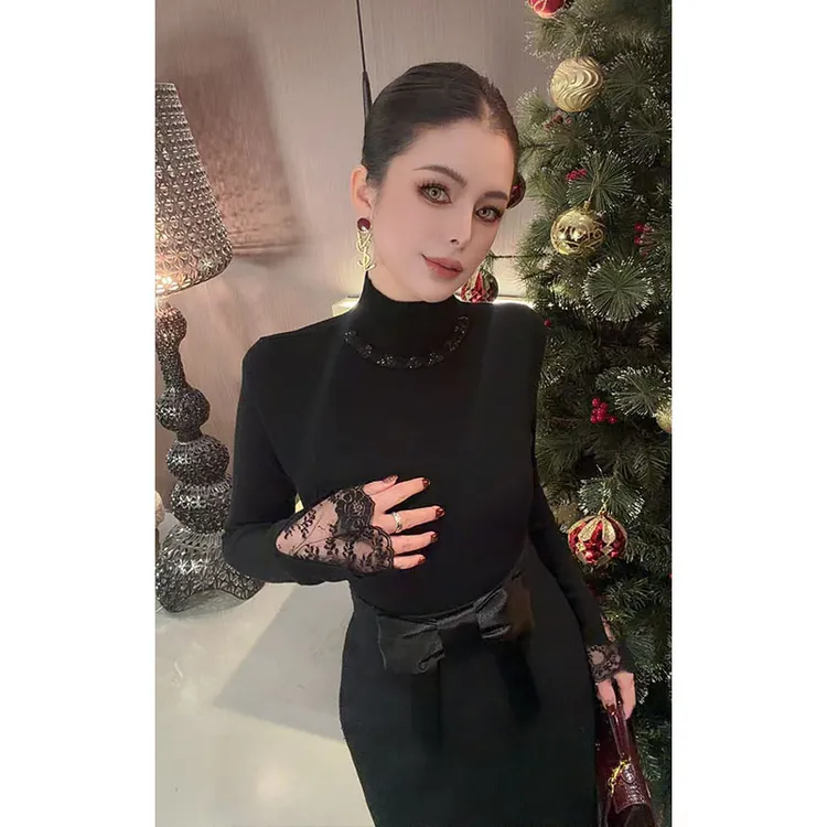 重工半高领拼接蕾丝喇叭袖袖针织上衣CS31534