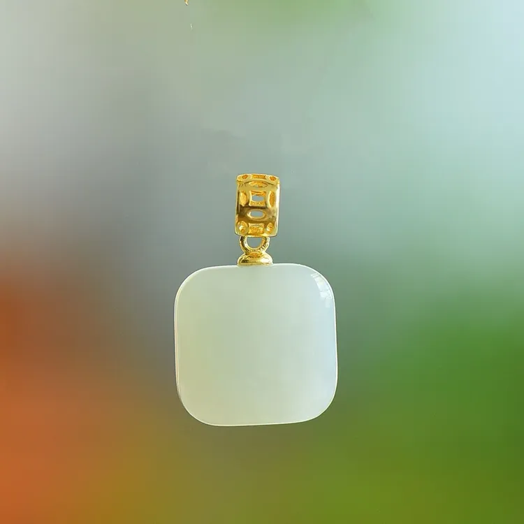 天然和田玉吊坠方糖925银镀金镶嵌女款