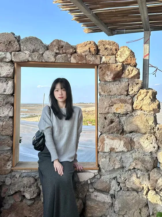 2025春季新款慵懒风宽松气质针织衫灰色高腰百搭半身裙两件套装