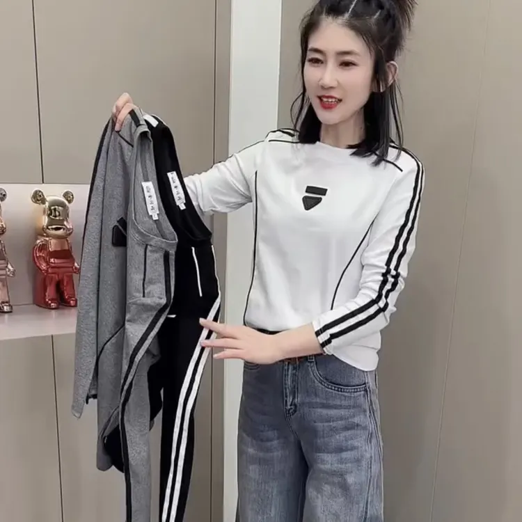 新款女士休闲时尚显瘦百搭圆领长袖T恤