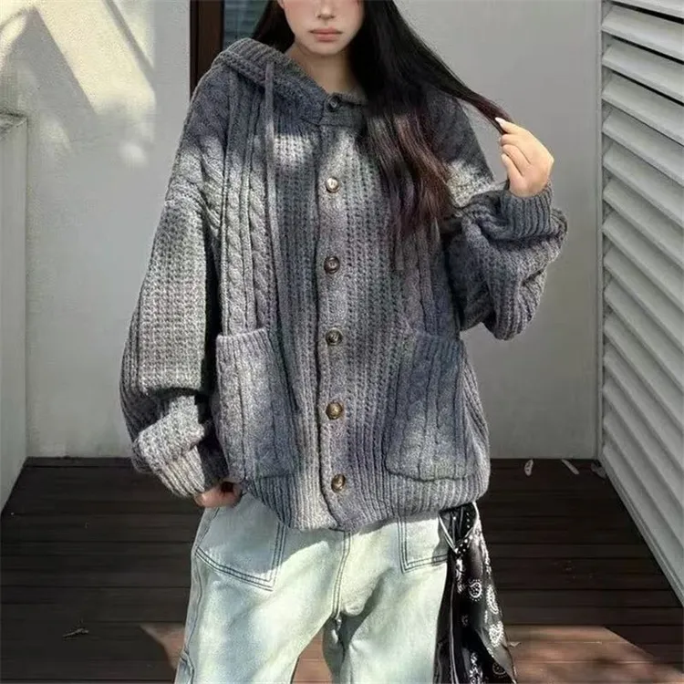 韩系穿搭麻花慵懒风V领连帽针织毛衣女秋冬新款美式宽松显瘦外套