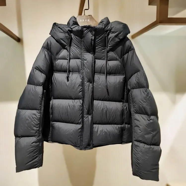 25476708【柚盐】高克重鹅绒连帽短款女休闲百搭保暖羽绒服