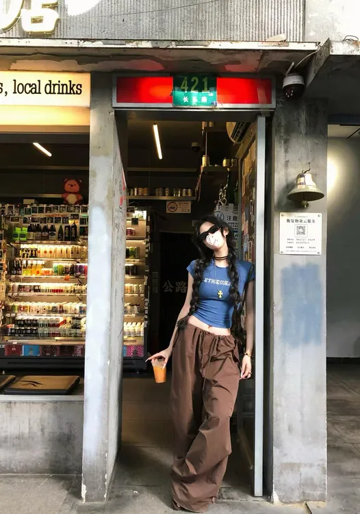 圆领短袖印花t恤女2025夏季新款修身显瘦辣妹上衣