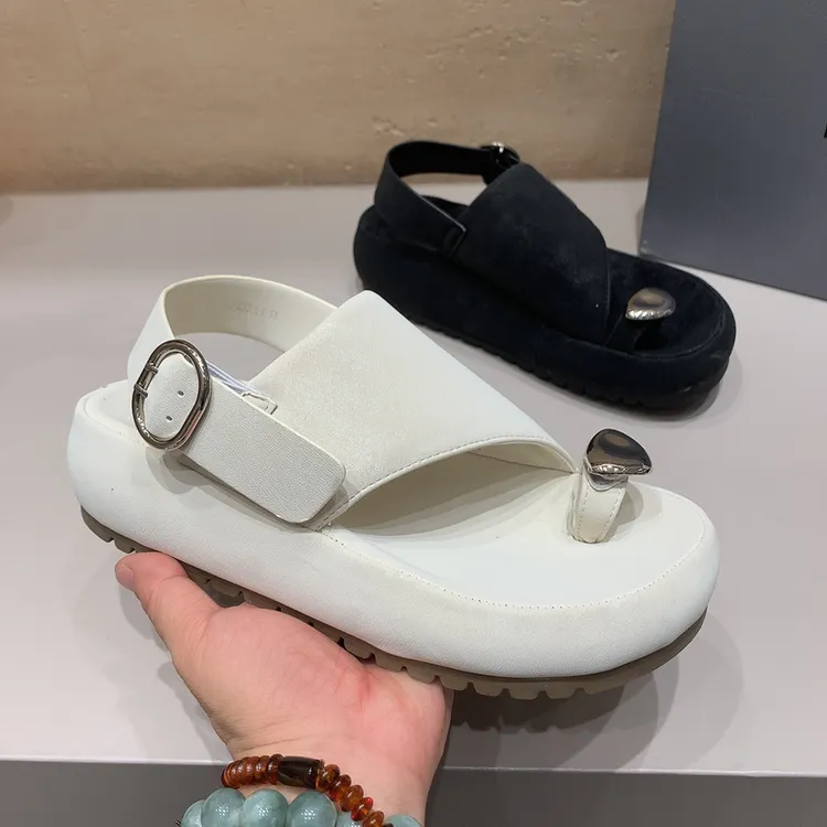 百盈63-875韩版厚底4公分时尚圆头网红百搭松糕底时装重工凉鞋