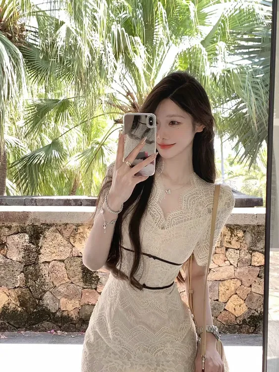 夏季复古时尚纯欲风辣妹修身气质蕾丝包臀短裙收腰显瘦性感连衣裙