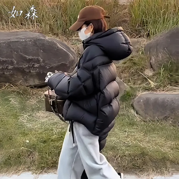 黑色泡芙龟背短款连帽时尚服女2025冬季新款高质量面包服加厚外套