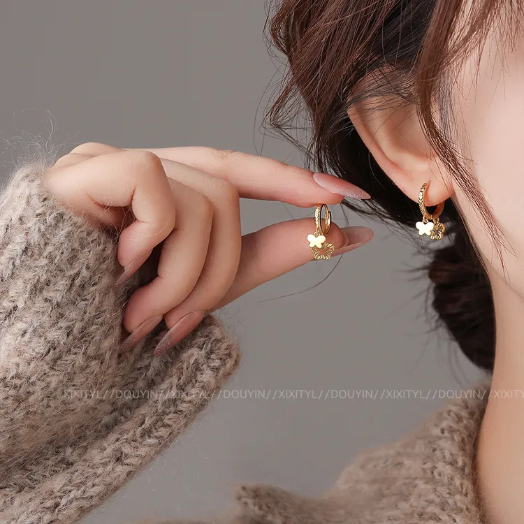 铜合金耳饰 秋冬新款金色蝴蝶耳扣女气质简约轻奢耳环耳钉耳饰潮