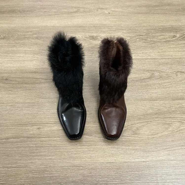 Dannyfrey法式复古真皮兔毛短靴女气质百搭方头粗跟时装靴毛毛鞋