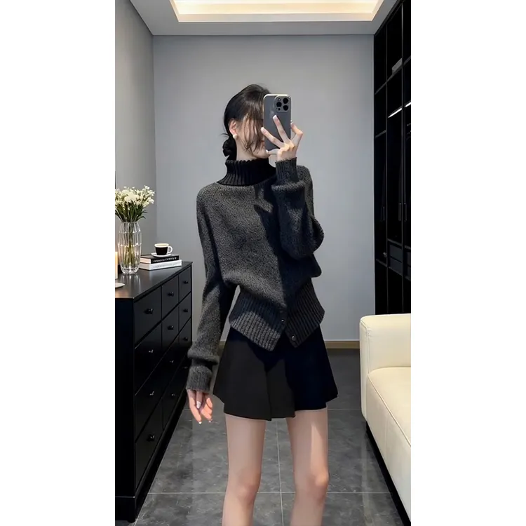 咖色高领针织衫2025冬季高端小资巨好看气质高级感收腰内搭毛衣女