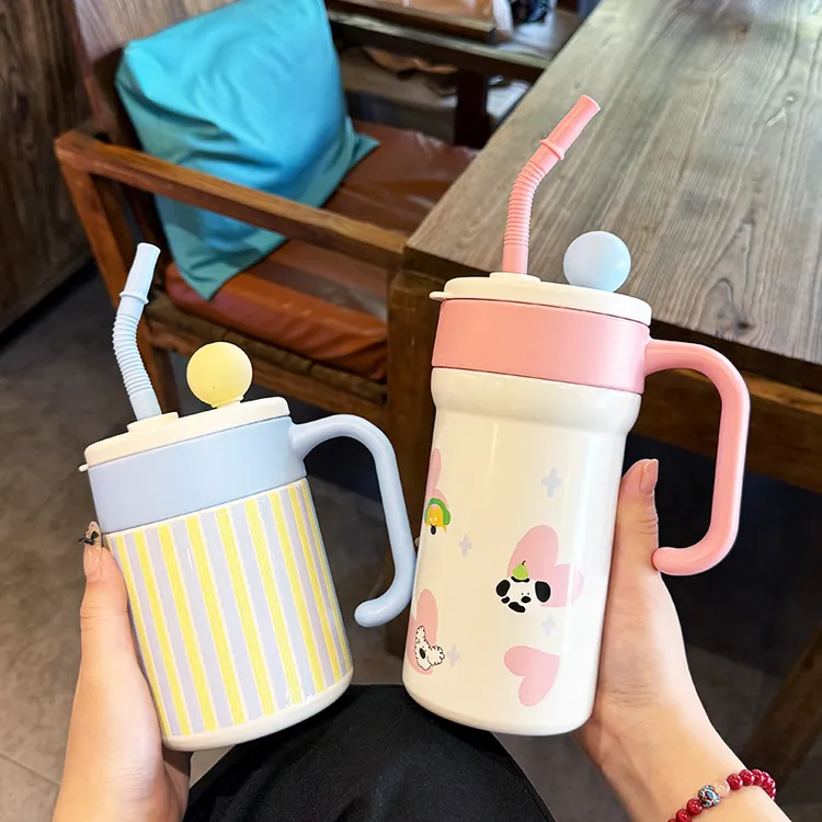 陶瓷内胆保温杯女生大容量吸管杯2025新款办公室咖啡杯带茶隔水杯