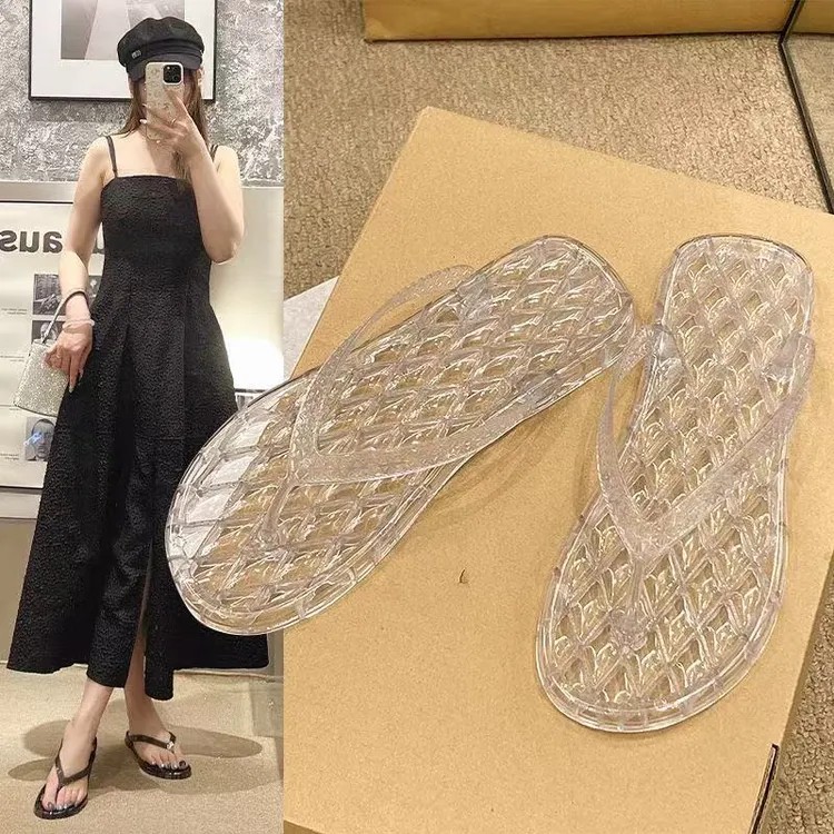 网红百搭透明水晶人字拖鞋女外穿2025新款防滑防臭室内凉拖鞋女款