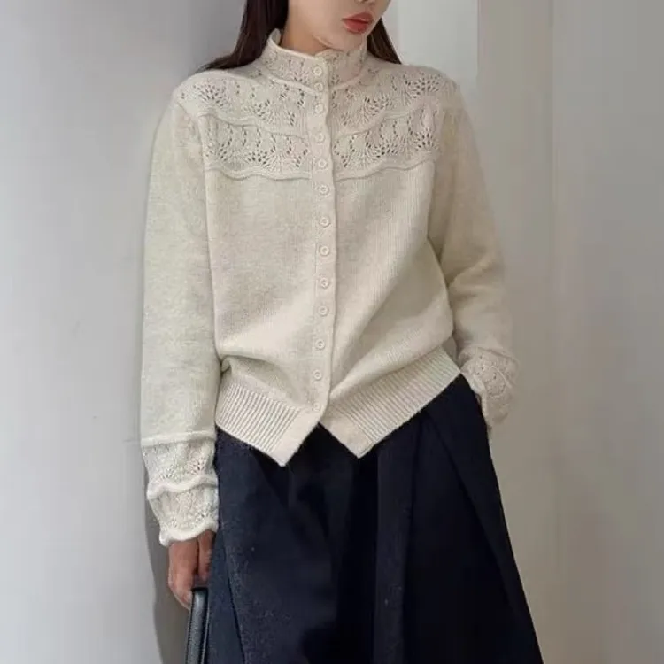 秋冬新款浮雕钩花镂空蜜熊绒针织开衫宽松打底上衣显瘦百搭