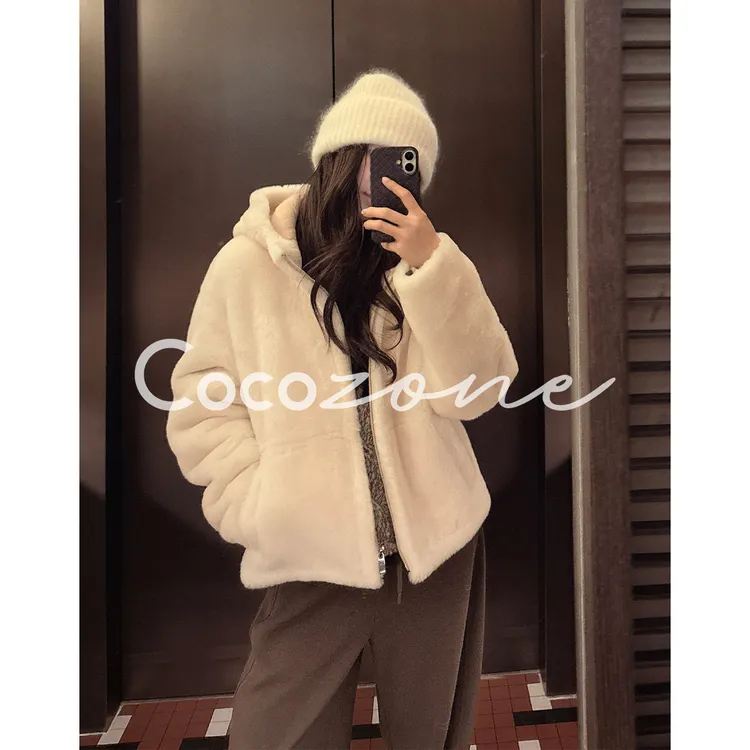 COCO ZONE 刘 一一“冬雪”西班牙进口100羊毛革拉链皮草CD2A3023