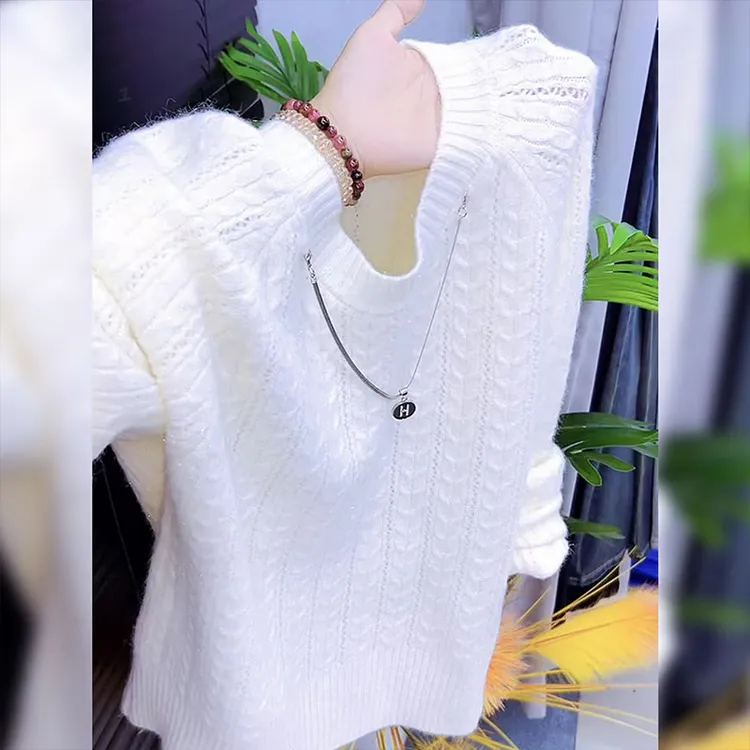 欧货新款圆领纯色针织衫女冬季大码女装胖MM宽松显瘦舒适百搭毛衣