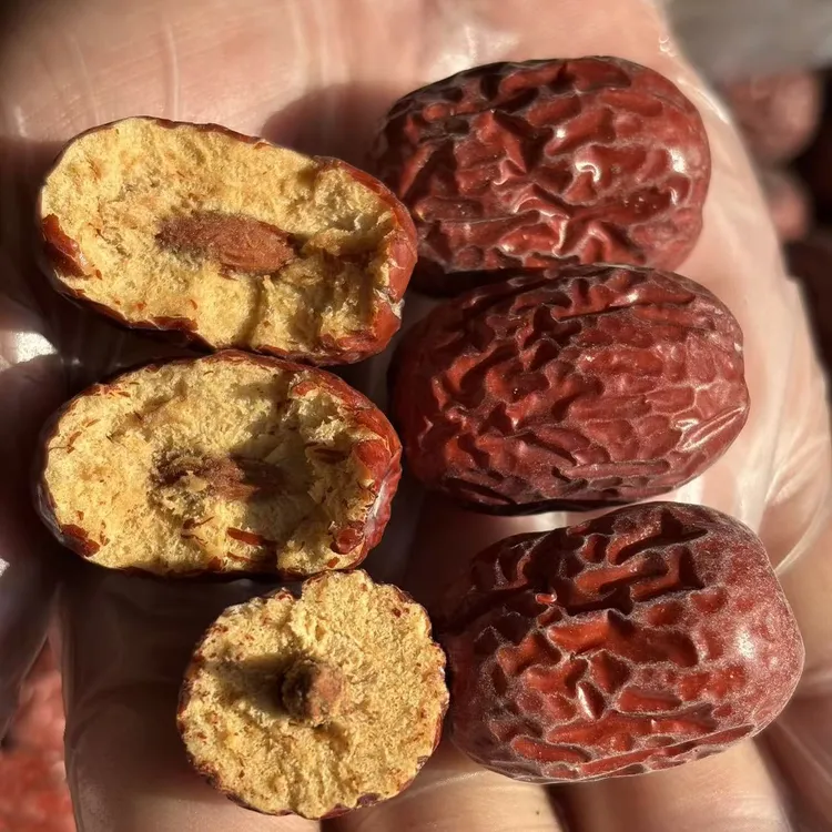 【优质超特果】2025年新疆若羌灰枣原生态未清洗自然吊干红枣