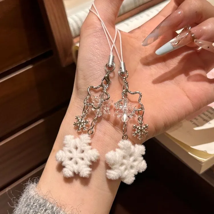 甜美圣诞雪花挂件冬日植绒雪花包包钥匙扣手机链圣诞节闺蜜礼物