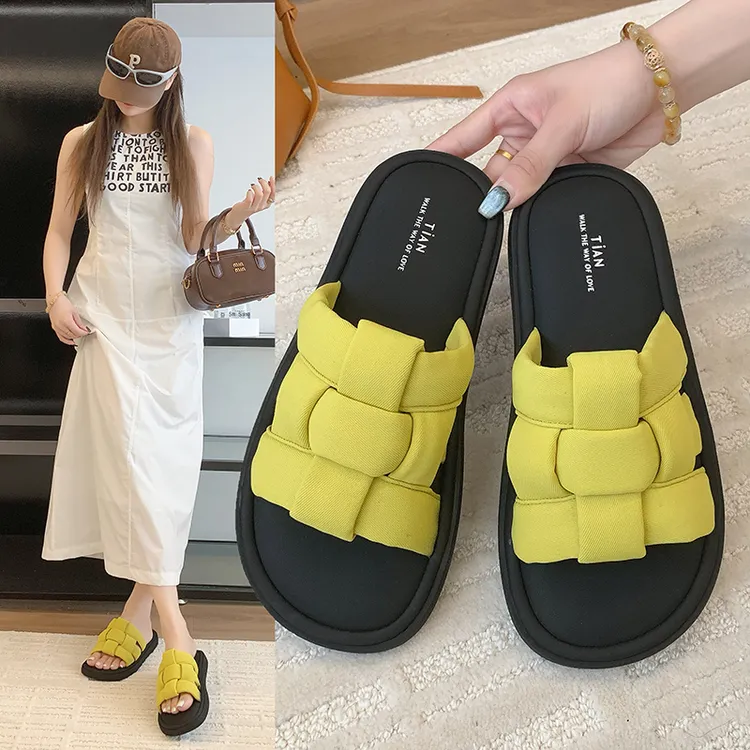 2025新款厚底一字拖鞋女夏外穿凉拖时尚配裙子沙滩凉鞋女鞋子