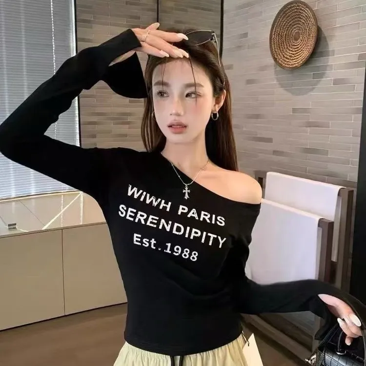 美式辣妹斜领长袖t恤内搭打底衫女个性字母印花褶皱修身显瘦露肩