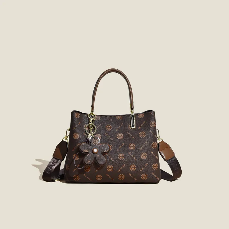 2023新款女包时尚百搭单肩包气质水桶包经典印花手提包